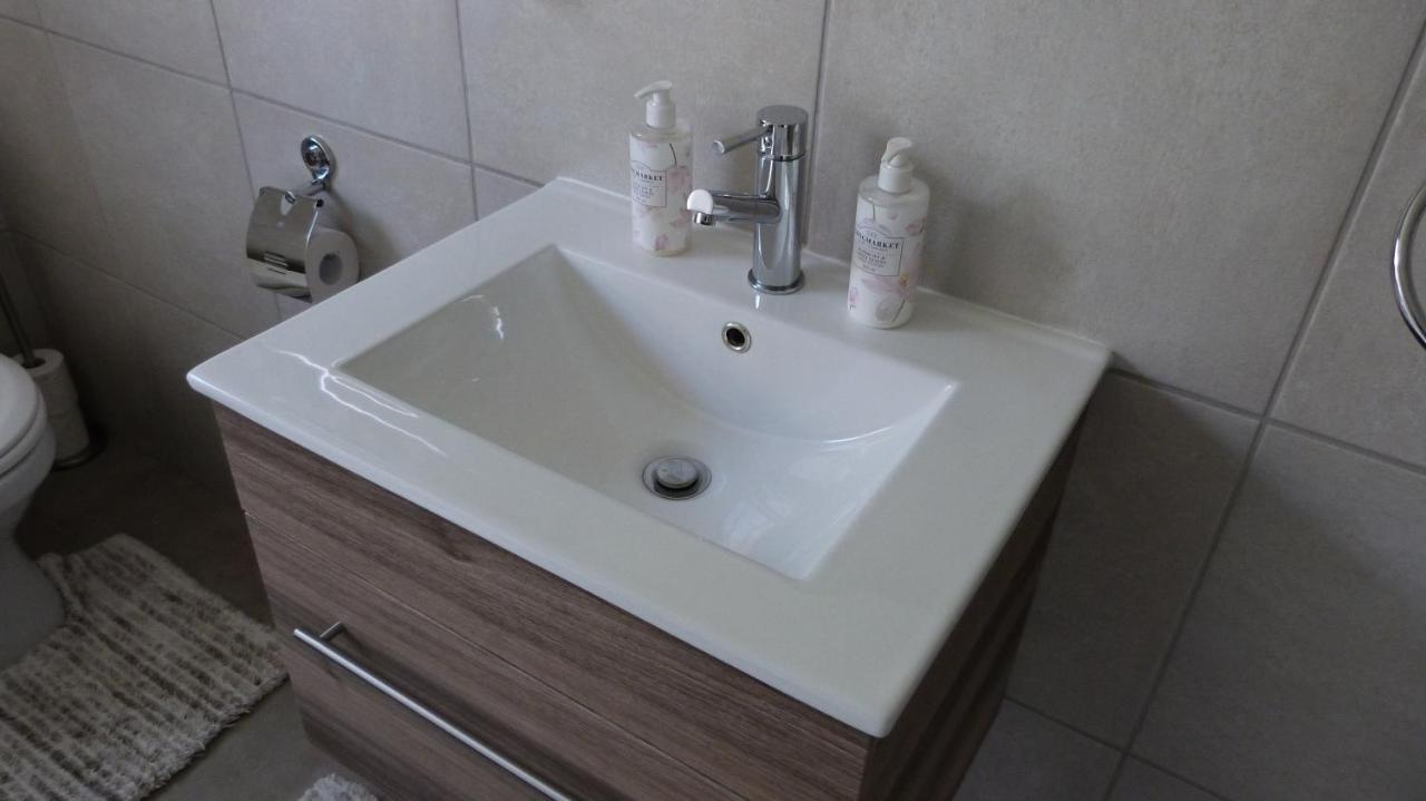 Settle Inn Self Catering Units Колчестер Екстер'єр фото
