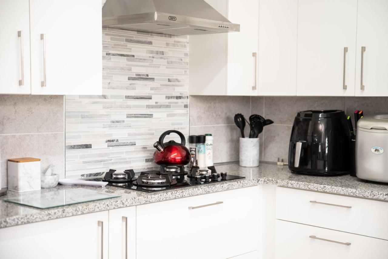 Settle Inn Self Catering Units Колчестер Екстер'єр фото