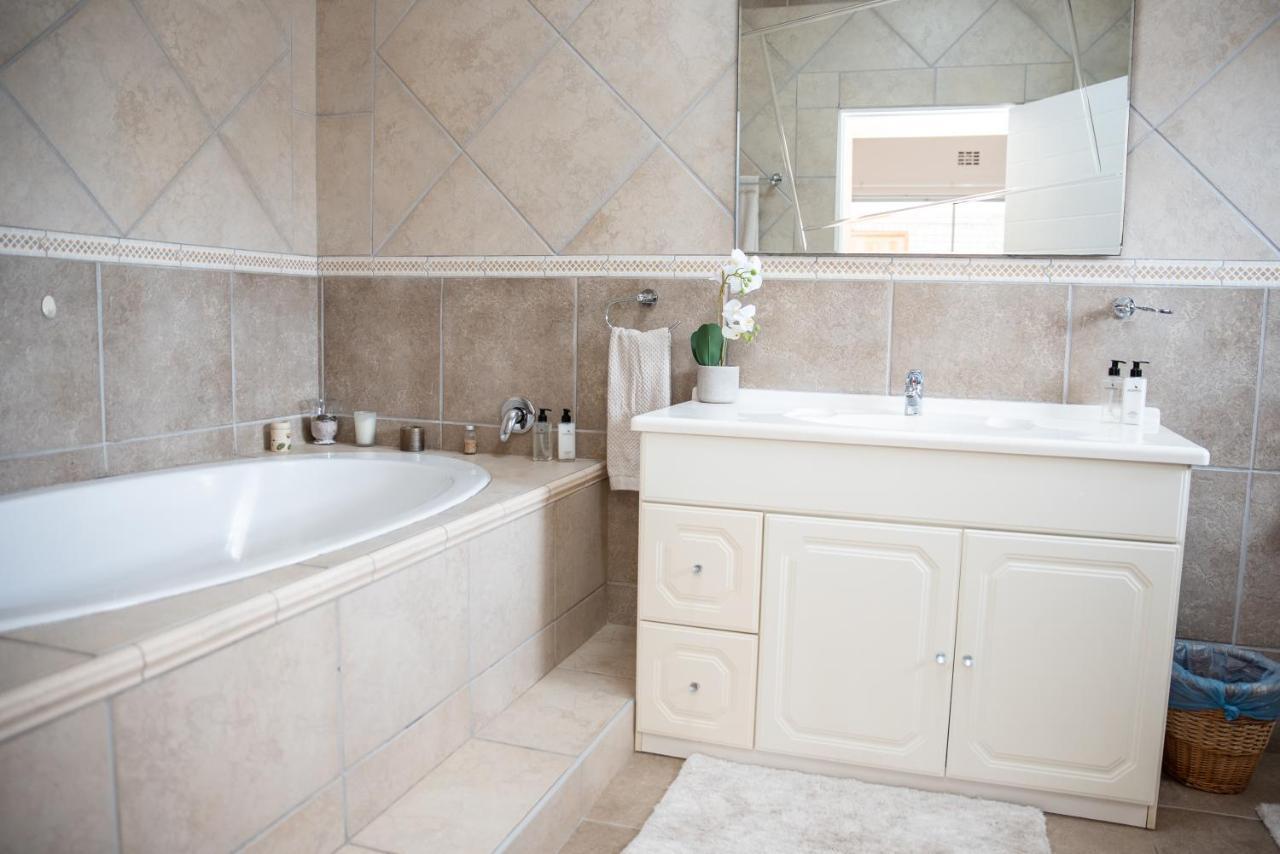 Settle Inn Self Catering Units Колчестер Екстер'єр фото